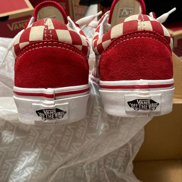 Vans - Picture 4 of 8